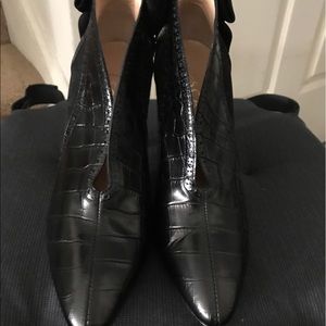 Women's black Escada booties